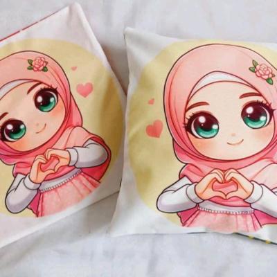 روبالشتی کوچک دخترانه