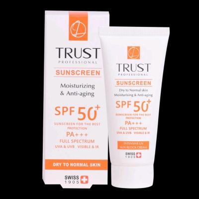 کرم ضد آفتاب تراست