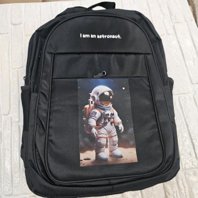 کوله مدارس فضانورد