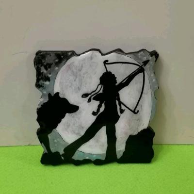 تابلو رومیزی ارزشمند نقاشی با دست،طرح گرگ و کماندارضدآب شده با رزین