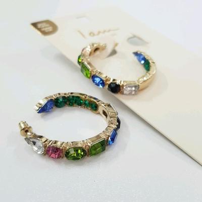 گوشواره حلقه ای آبکاری طلا کار شده با کریستال های رنگی
