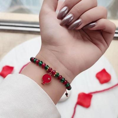 دستبند یلدایی سبز و زرشکی انار