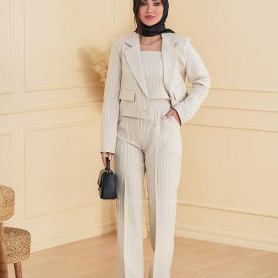 ست سه تیکه سانیلا(کت شلوار وتاپ)