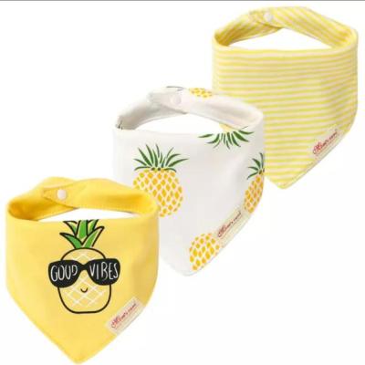 پیشبند و دستمال گردن نوزادی طرح آناناس