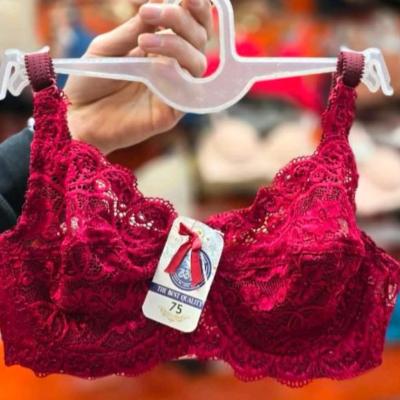 سوتین دانتل دار