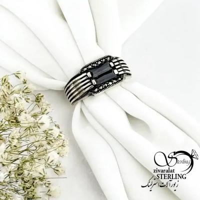انگشتر نقره رکاب خطی با سنگ اونیکس(عقیق) کد 20226