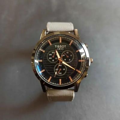 ساعت مچی مردانه تیسوت بند چرم کد 422