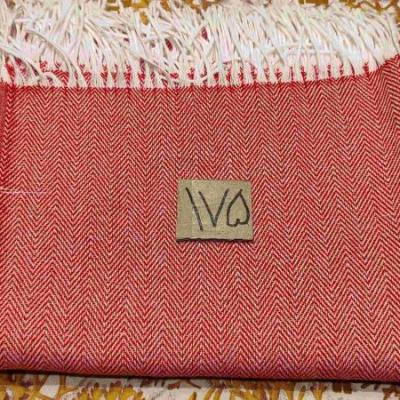 پتو مسافرتی چهارخانه و جناغی 185 در 140 (( خط دار ))