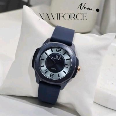 ساعت زنانه اسپرت هشت ضلعی گرد بندسیلیکونی ناوی فورس Naviforce مدل 8031