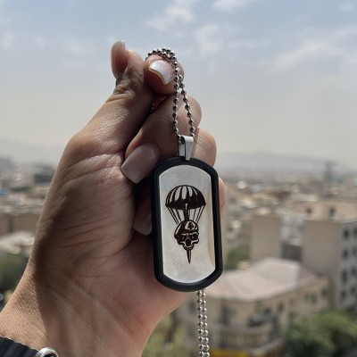 پلاک هویت استیل نقره ای قابدار