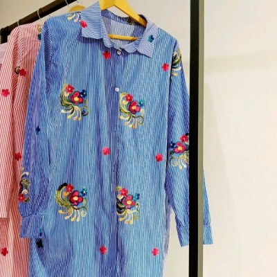 مانتو اسپرت زنانه مدل راه راه ابی و خامه دوزی