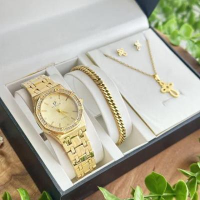 ساعت زنانه مجلسی طلایی همراه با دستبند و نیم ست استیل