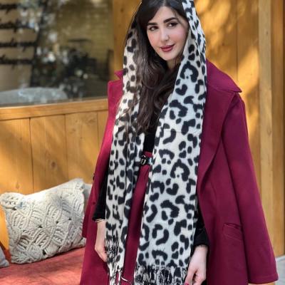شال موهر وارداتی مجلسی تم پلنگی بسیار زیبا-156686