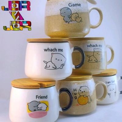 ماگ در دار سرامیکی با قاشق دو مدل سفید و گرانیتی