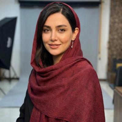 شال نخ پلیسه وارداتی ساده تک رنگ