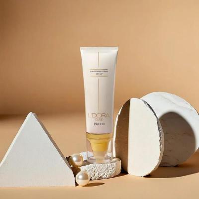 کرم ضد آفتاب بی رنگ (درمانی)