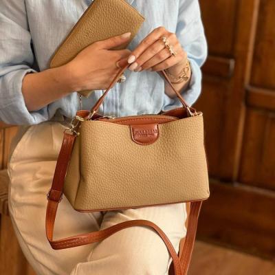 ست کیف و کیف پول زنانه چرم وارداتی بسیار شیک-155546