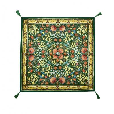 سفره گل و مرغ سبز