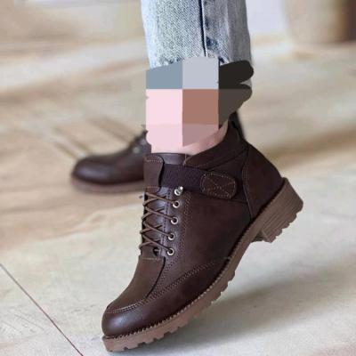 کفش مدل پوتین ساق کوتاه مناسب چهار فصل مدل بهار جنس بیاله واکس خور