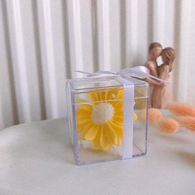 گیفت شمع بابونه هر تعدادی سفارش بدین براتون اماده میشه️