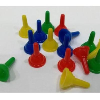 پک 100عددی بسته مهره منچ(هر بسته شامل 16عدد مهره +یک عدد تاس می باشد)