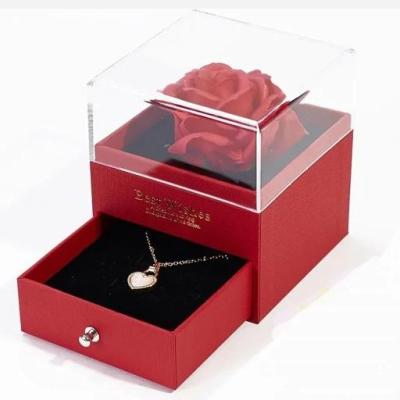 جعبه جواهرات کشویی قرمز وارداتی با رز جاودان