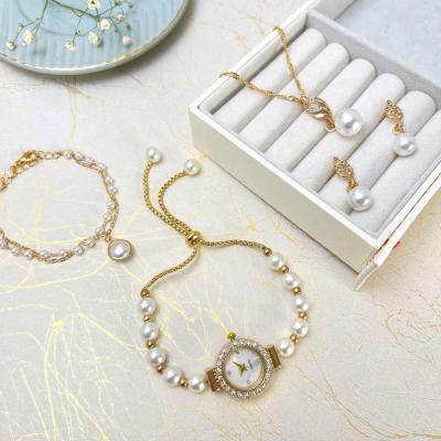 ساعت مچی کراواتی همراه با ست هدیه-151765