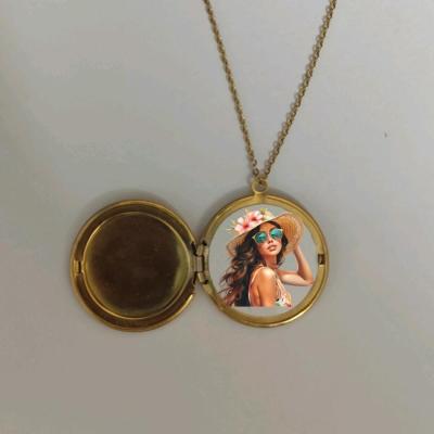 اکسسوری گردنبند لاکت طلایی با عکس دلخواه شما