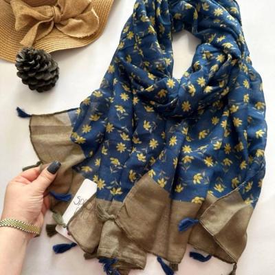 شال نخ پنبه TRF وارداتی دو رنگ زمینه سرمه ای-153423