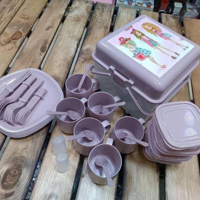 سرویس مسافرتی 6 نفره پلاستیک کامل