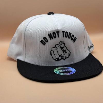 کلاه کپ کره ای سفید مدل DO NOT TOUCH