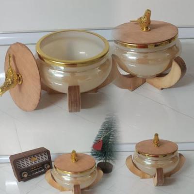 قندان کاراملی با درب و استند چوبی