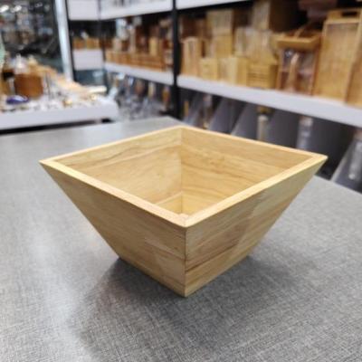 شکلات خوری هرمی