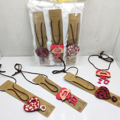 گردنبند چوبی ولنتاین تک کارت