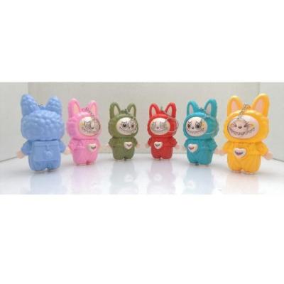 آویز سرکلیدی لبوبو دکمه دار صورت چرخشی تک سلفون 9 سانت