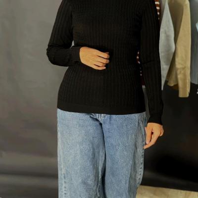 زیر مانتویی