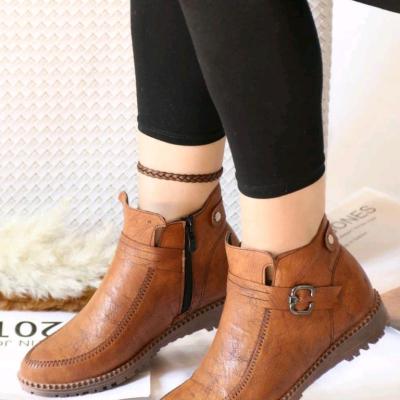 نیم بوت زنانه مدل شمیم با رویه سوگو و زیره پیو پرفروش عسلی و مشکی