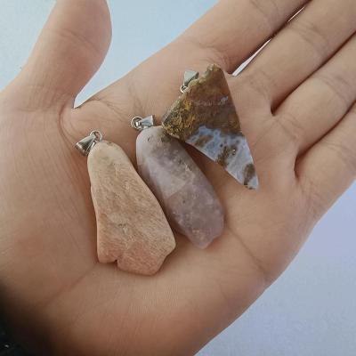 پک سه عددی گردنبند سنگ b930