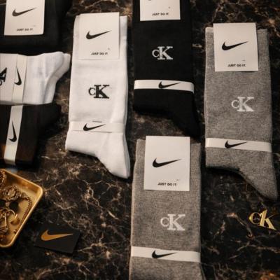 جوراب ساق بلند مردانه 12 جفتی برند نایکی فری سایز نخی