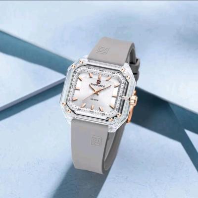 ساعت زنانه اسپورت مربعی هشت ظلعی بند سیلیکونی ناوی فورس Naviforce