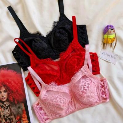 سوتین گل مژه ای بدون فنر همسان