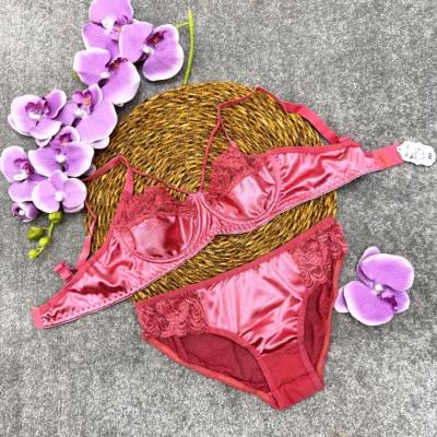 ست شورت و سوتین