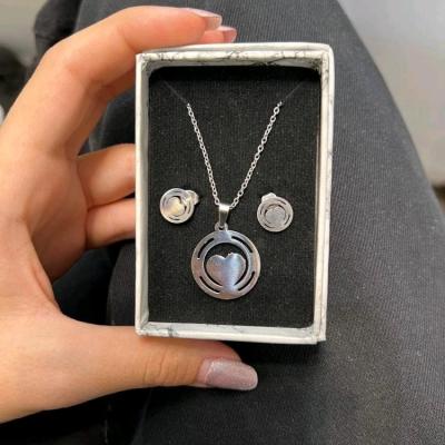 نیم ست زنانه استیل