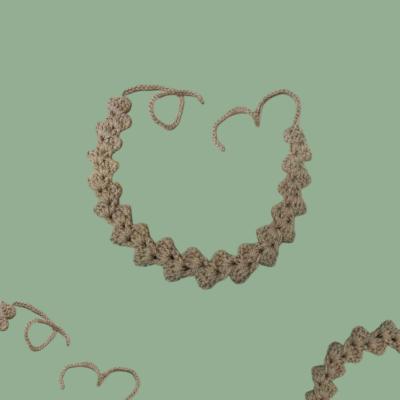 گردنبند قلاب بافی وستا