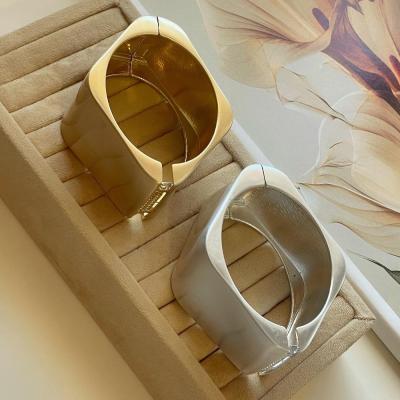 بنگل مربعی فشن مات