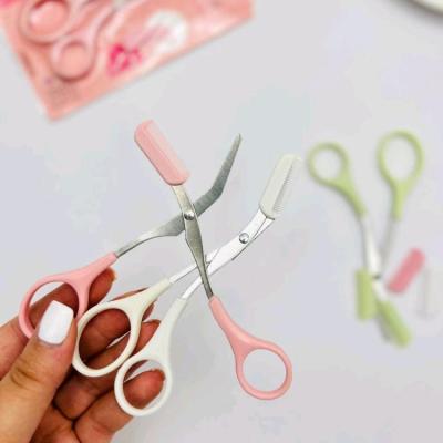 قیچی شانه دار