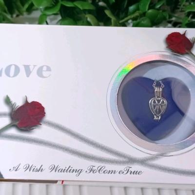 گردنبند مروارید عشق ، گردنبند مرواریدی