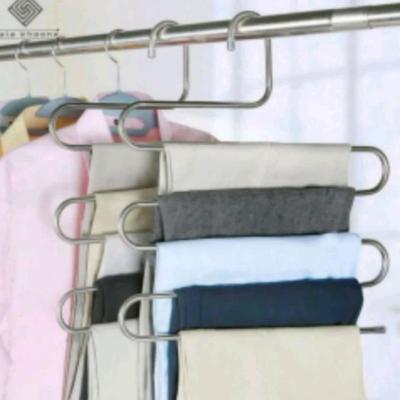 آویز شال و شلوار مارپیچ