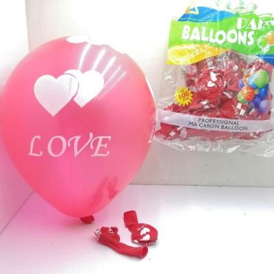 بادکنک لاو قرمز