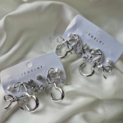 پک گوشواره میخی پاپیون